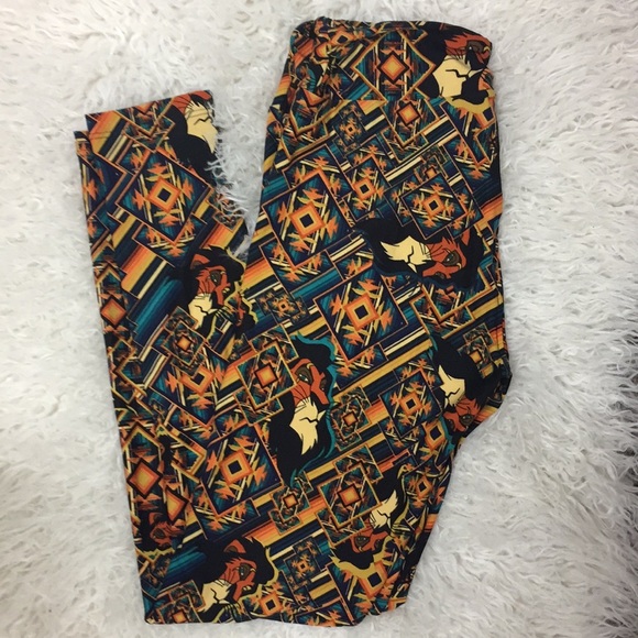 black patterned leggings